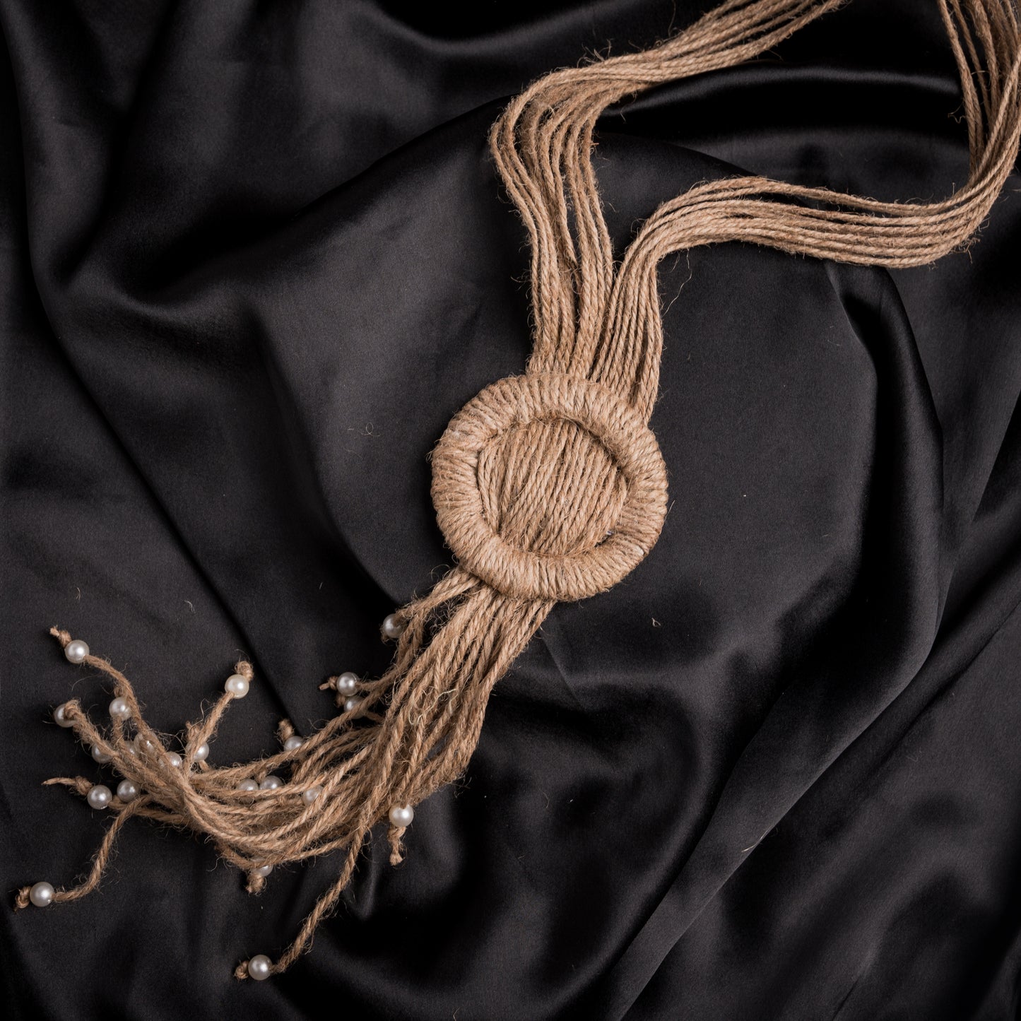 DANGLING DORI