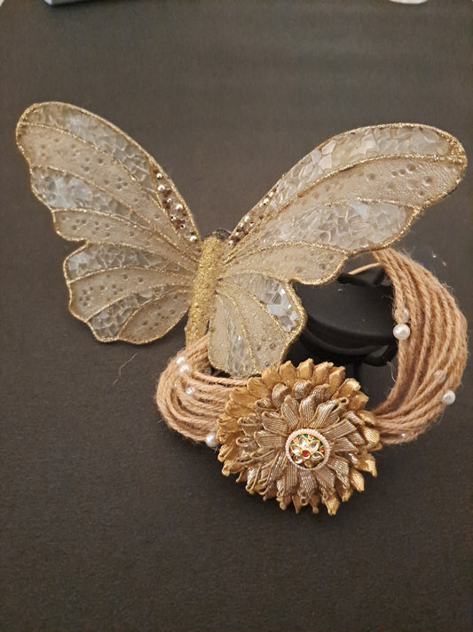 Golden Floret (with Earrings)